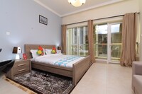 OYO Home 248 Studio Al NojoomTower Business bay 