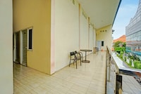 Hotel O near City of Tomorrow Mall formerly Banuwa Residence