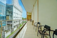 Hotel O near City of Tomorrow Mall formerly Banuwa Residence