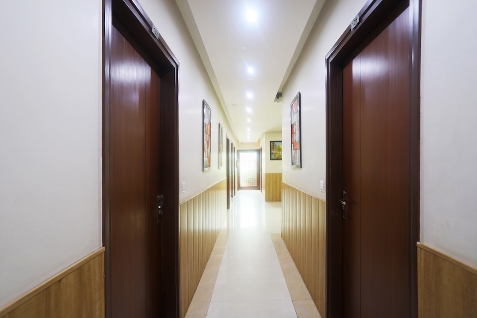 Amayara Suites, Noida City, Noida