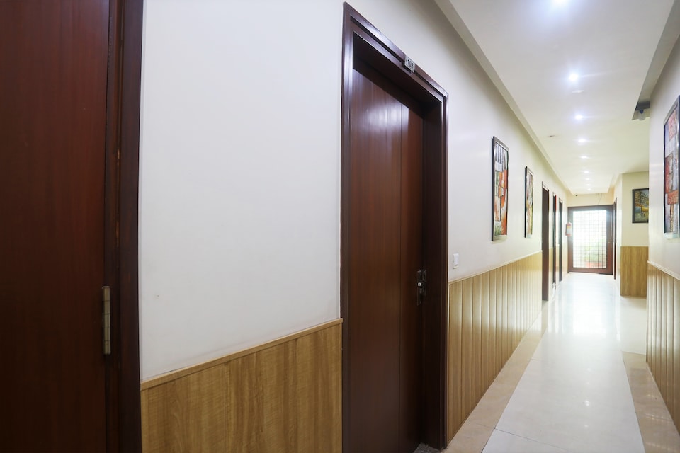 Amayara Suites, Noida City, Noida