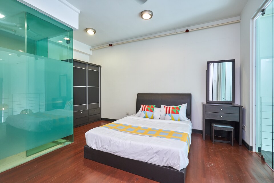 OYO Home 44104 Legendary 1br Scott Garden, Old Klang Road, Seputeh