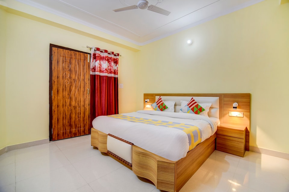 OYO Home 47881 Elite 2bhk Apartment Bhowali, Bhowali Nainital, Nainital