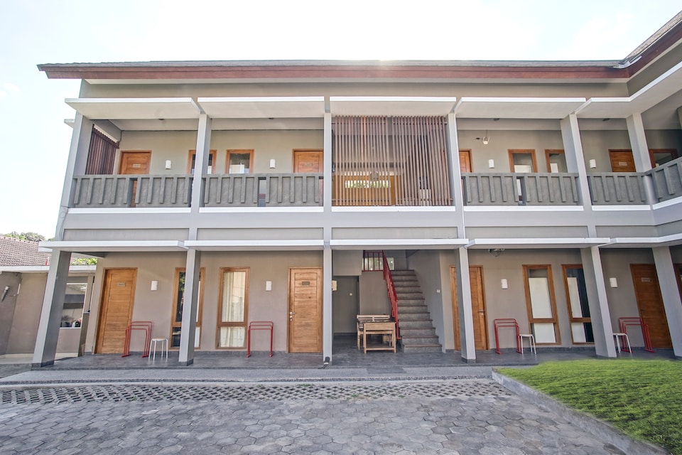 OYO 1369 Griya Damai Syariah, Jakal Atas, Sleman