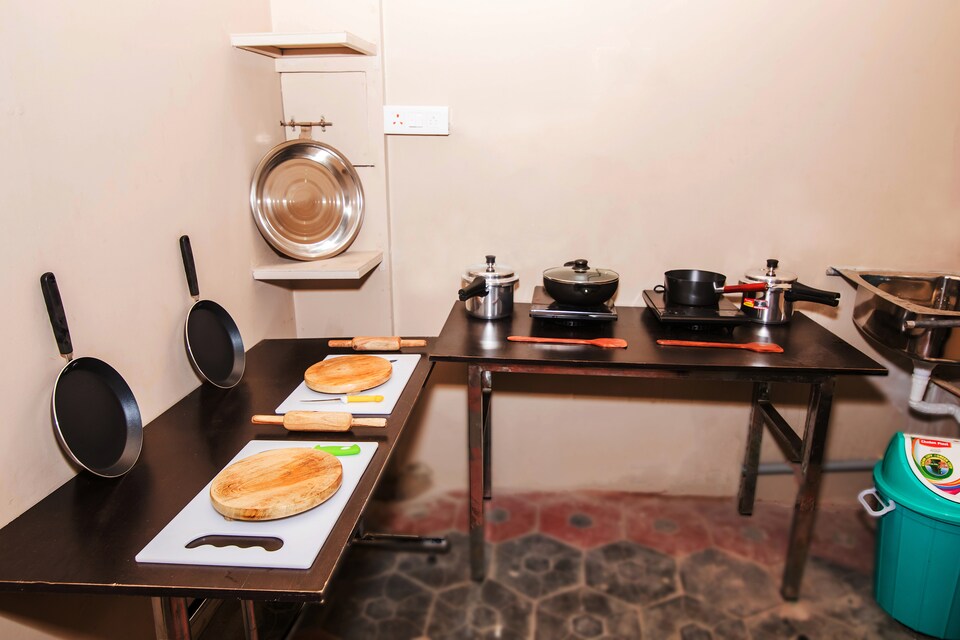 OYO LIFE HYD1070 Gachibowli, Gachibowli, Hyderabad