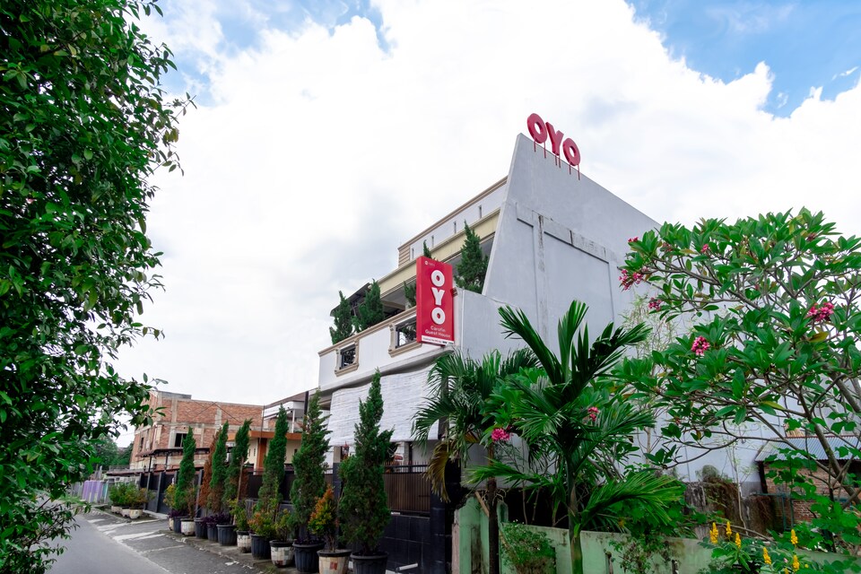 OYO 1371 Carofin Guest House, Medan, Medan