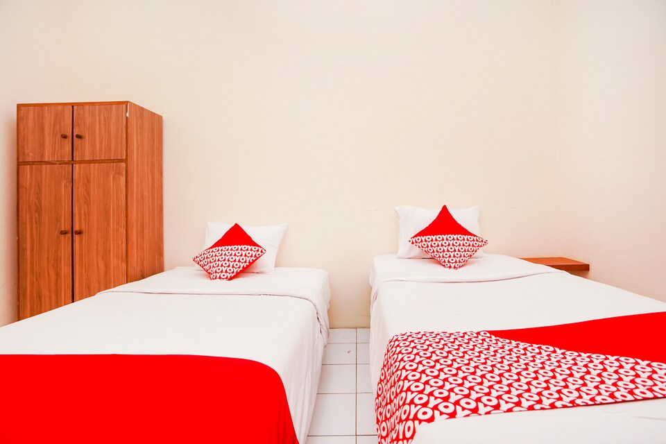 OYO 1374 Semampir Residence At Ahmad Yani, Wonocolo, Surabaya