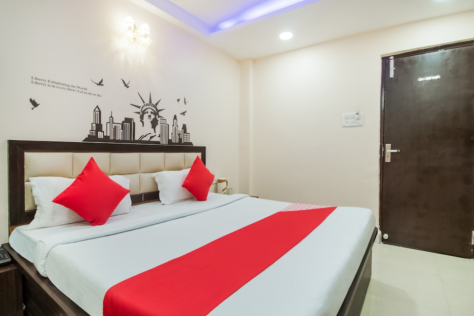 OYO 47918 Hotel Shree Shivam, Lashkar, Gwalior