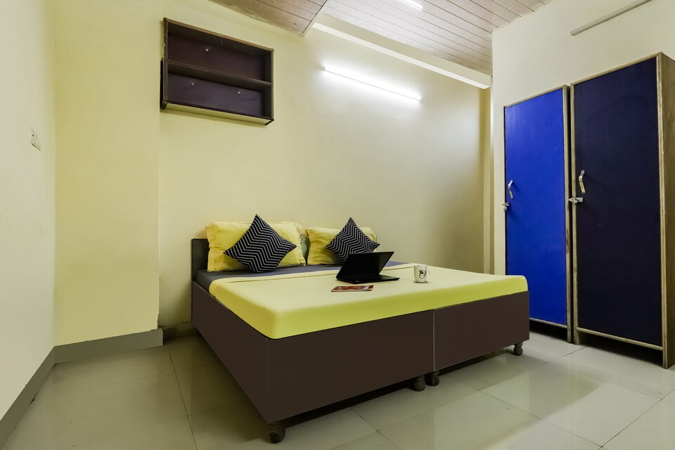 OYO LIFE DEL1893 Kamla Nagar, North Delhi, Delhi