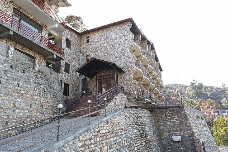 OYO 4761 Grand Himalayan Hotel & Resorts, Mukteshwar, Mukteshwar