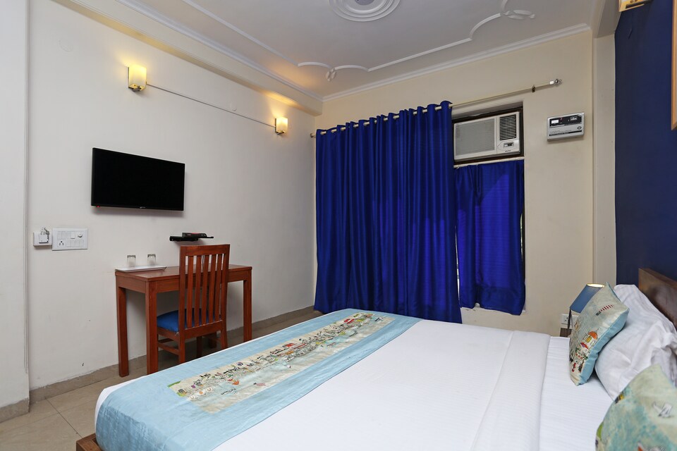 OYO Flagship 493 Cyber City Extension, Cyber City Extension, Gurgaon