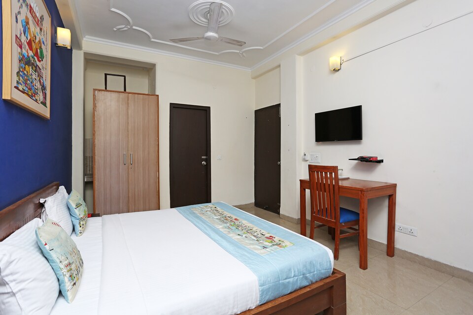 OYO Flagship 493 Cyber City Extension, Cyber City Extension, Gurgaon