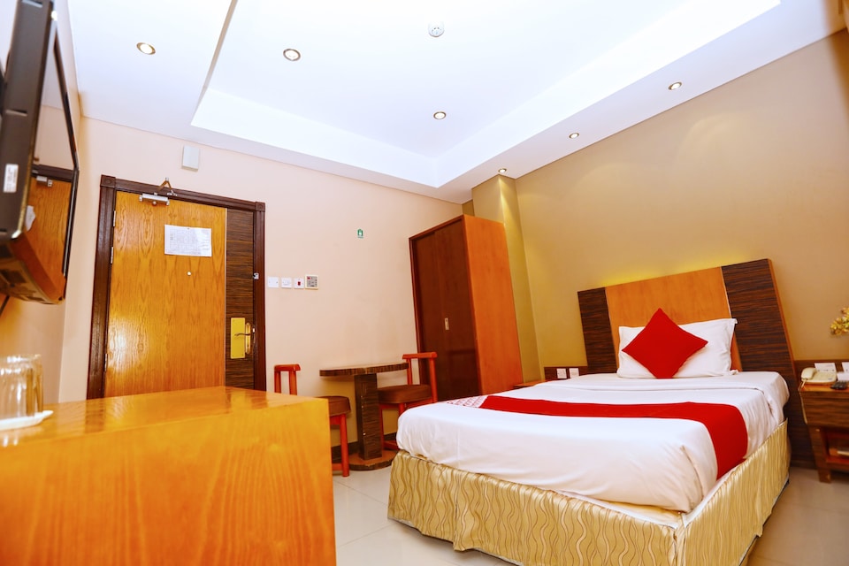 Capital O 102 Sea Shell Hotel, Adliya, Manama