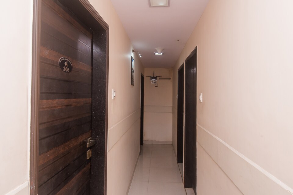OYO 48005 Hotel Airways Inn Residency, Mumbai International Airport, Mumbai
