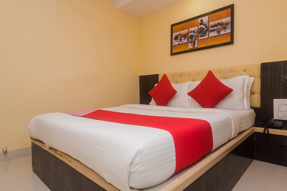 OYO 48005 Hotel Airways Inn Residency, Mumbai International Airport, Mumbai