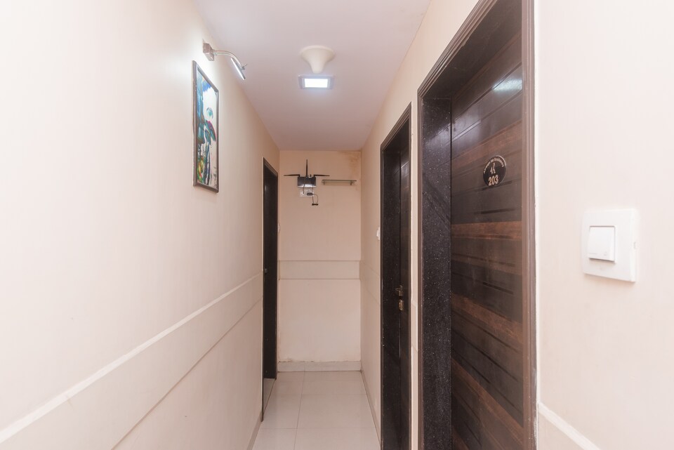 OYO 48005 Hotel Airways Inn Residency, Mumbai International Airport, Mumbai