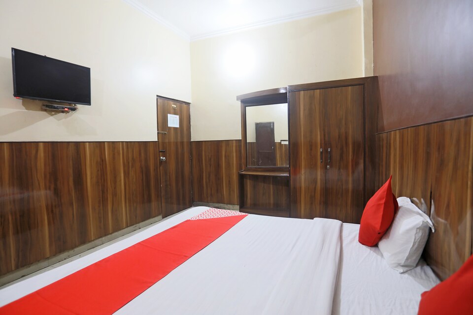 OYO 48007 B.S. Guest House, GT Road Panipat, Panipat