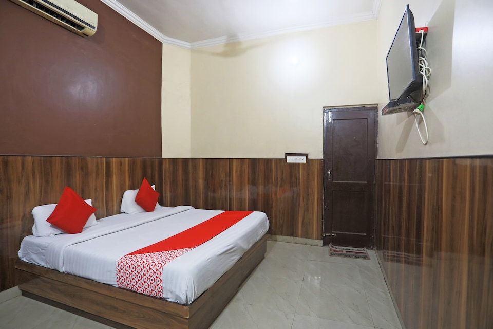 OYO 48007 B.S. Guest House, GT Road Panipat, Panipat