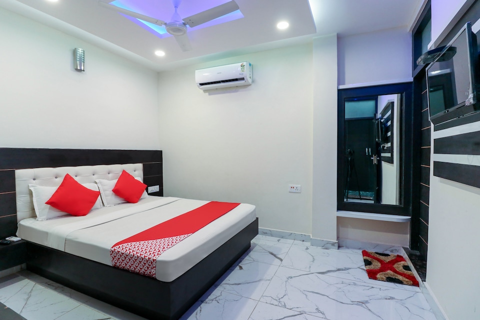 OYO 48019 V Plaza, Bhupatwala Haridwar, Haridwar