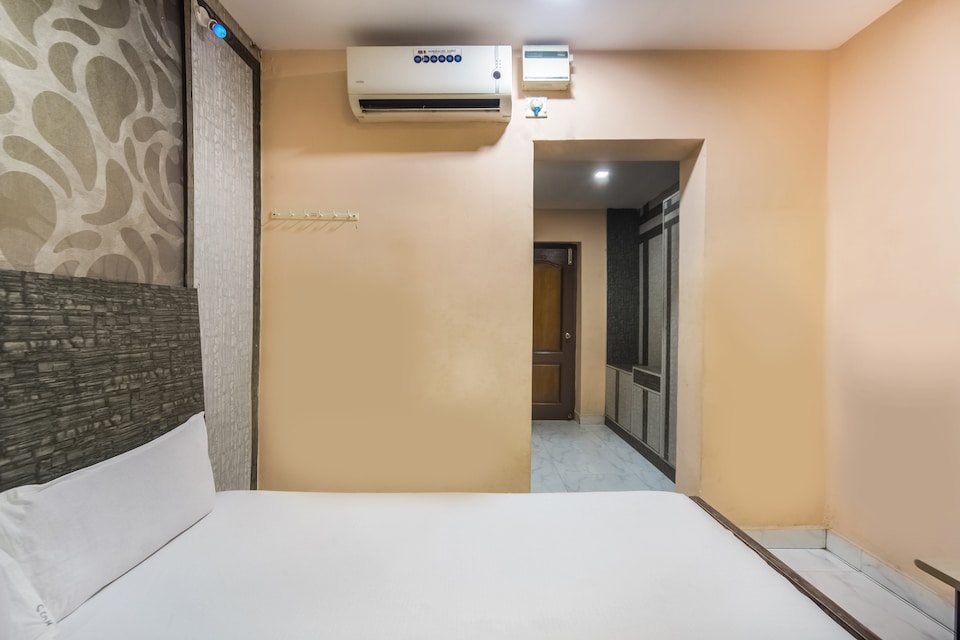 live as CHN1636, Mount Road, Chennai