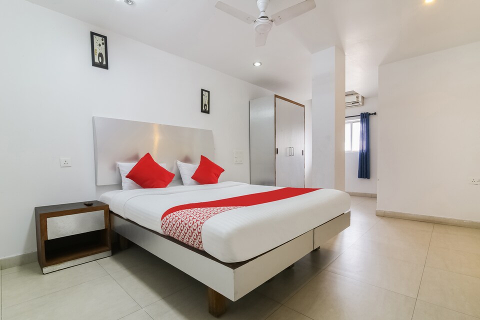 OYO 48063 Hotel Royal Palace, Vasco Goa, Goa