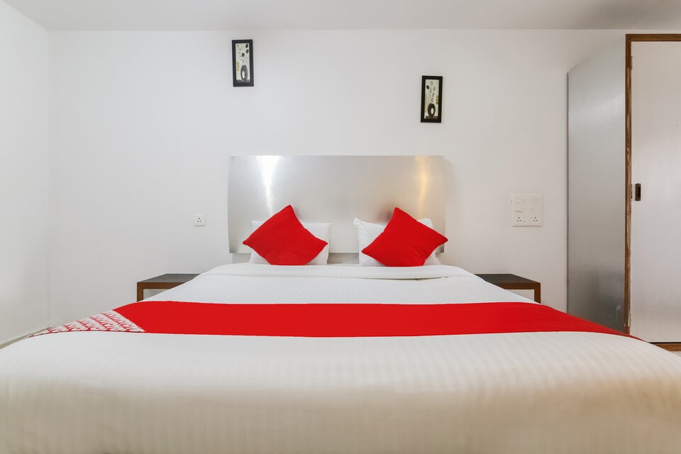 OYO 48063 Hotel Royal Palace, Vasco Goa, Goa