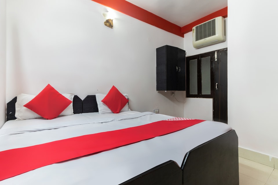 Prop Live in New code - VNS757, Godowlia, Varanasi