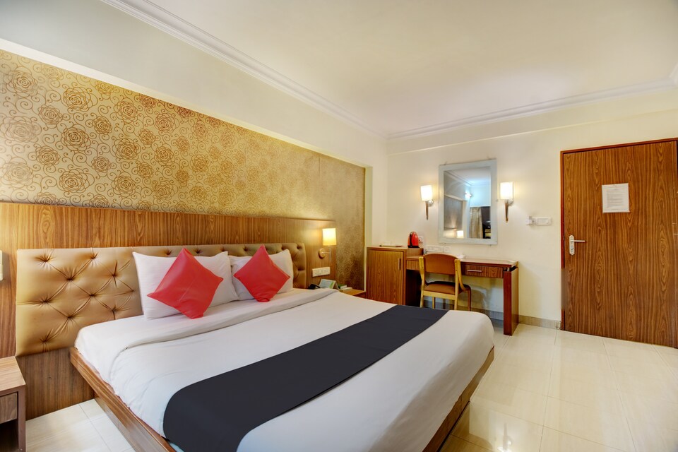 Capital O 48073 K Star Hotel, CBD Belapur Mumbai, Mumbai
