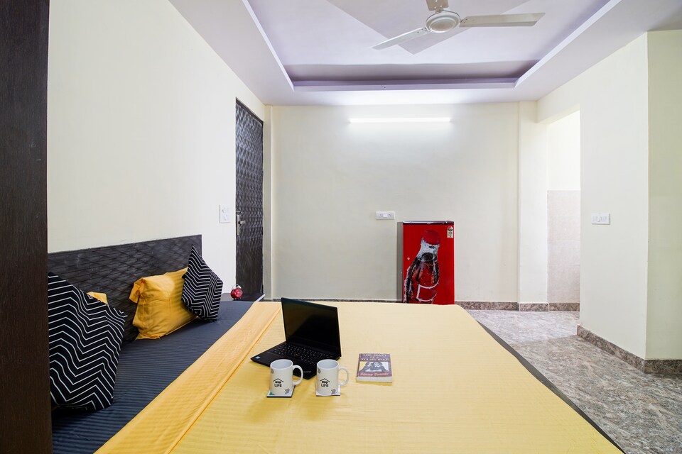 OYO LIFE GRG1644 Golf Course Rd, Golf Course Road, Gurgaon