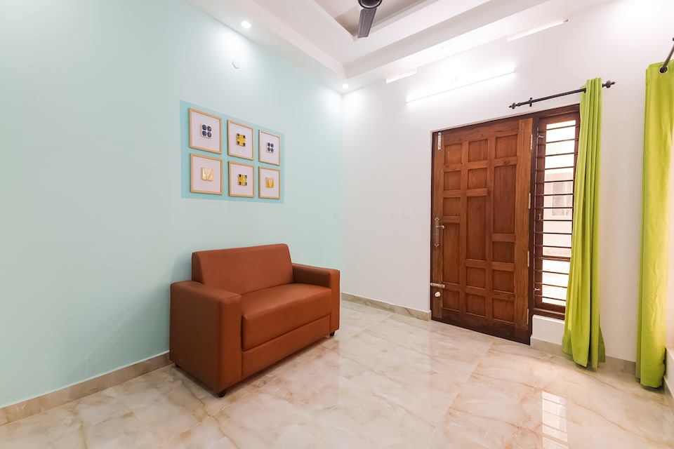 OYO Home 48090 Sidhik Apartments, Kakkanad Kochi, Kochi
