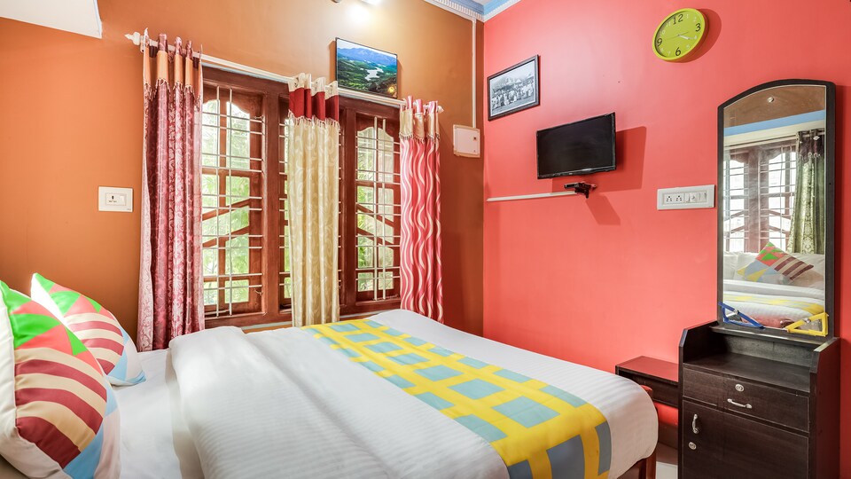 OYO Home 48093 Pavithra Homestay, Marayoor Munnar, Munnar