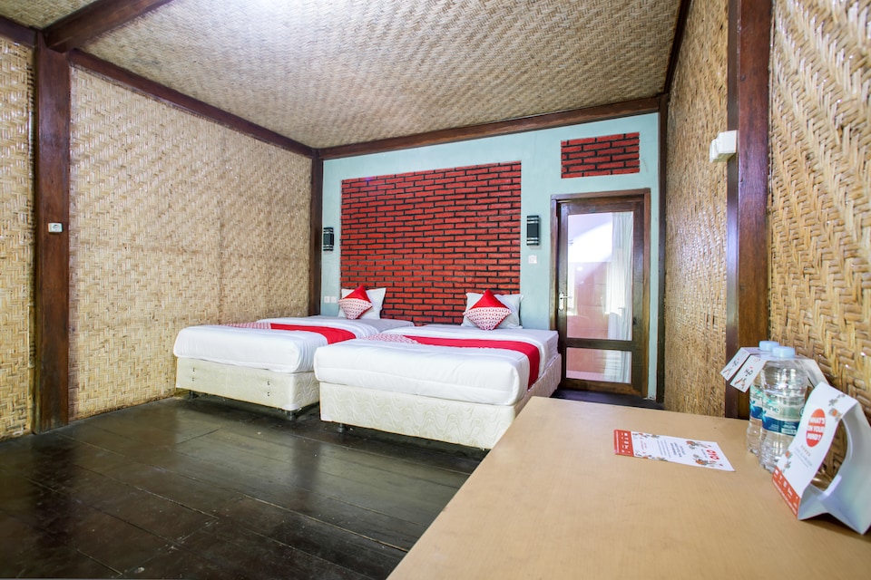 OYO 1415 Ijen Resto & Guest House, Tamansari Banyuwangi, Kabupaten Banyuwangi