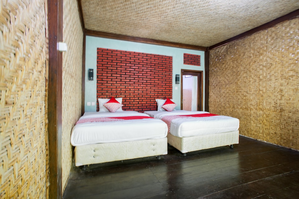 OYO 1415 Ijen Resto & Guest House, Tamansari Banyuwangi, Kabupaten Banyuwangi