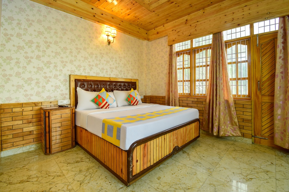 OYO Home 48130 Luxurious Stay Dhali Bypass, Sanjauli, Shimla