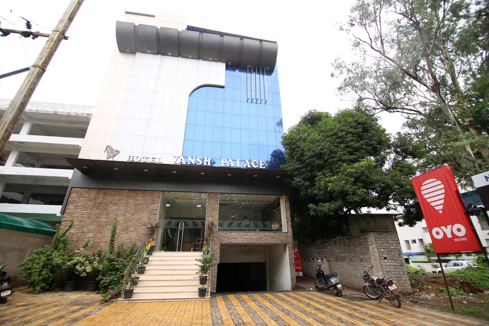 OYO 4779 Hotel Vansh Palace, Pandri Road, Raipur