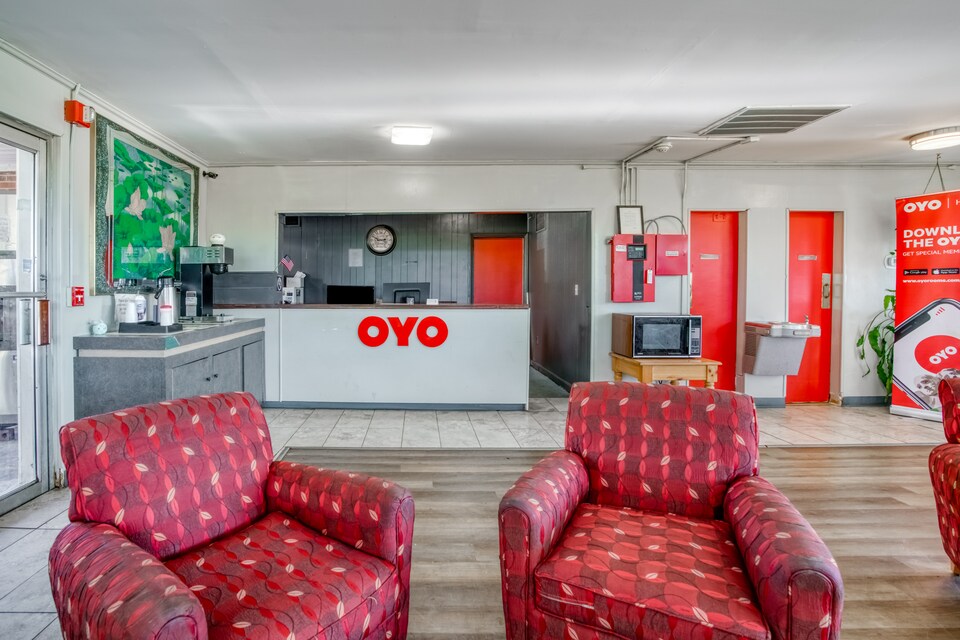 Oyo Hotel Greensboro Nc Northeast Oyo Hotels Greensboro Book