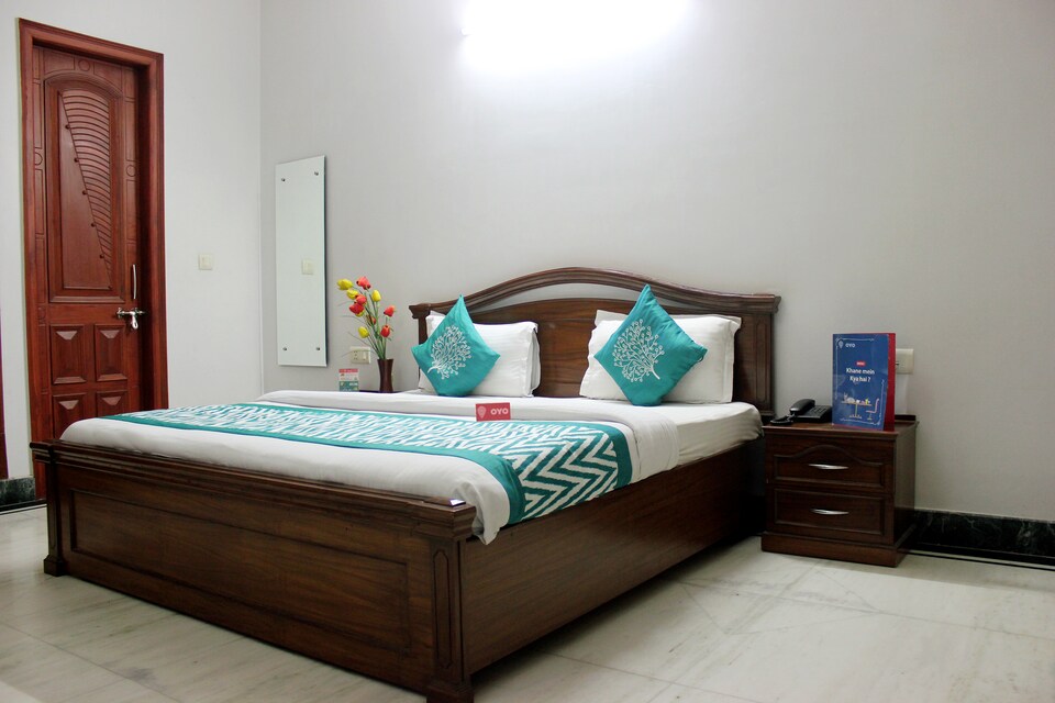 OYO 775 Hotel Angel Inn, Greater Noida, Noida