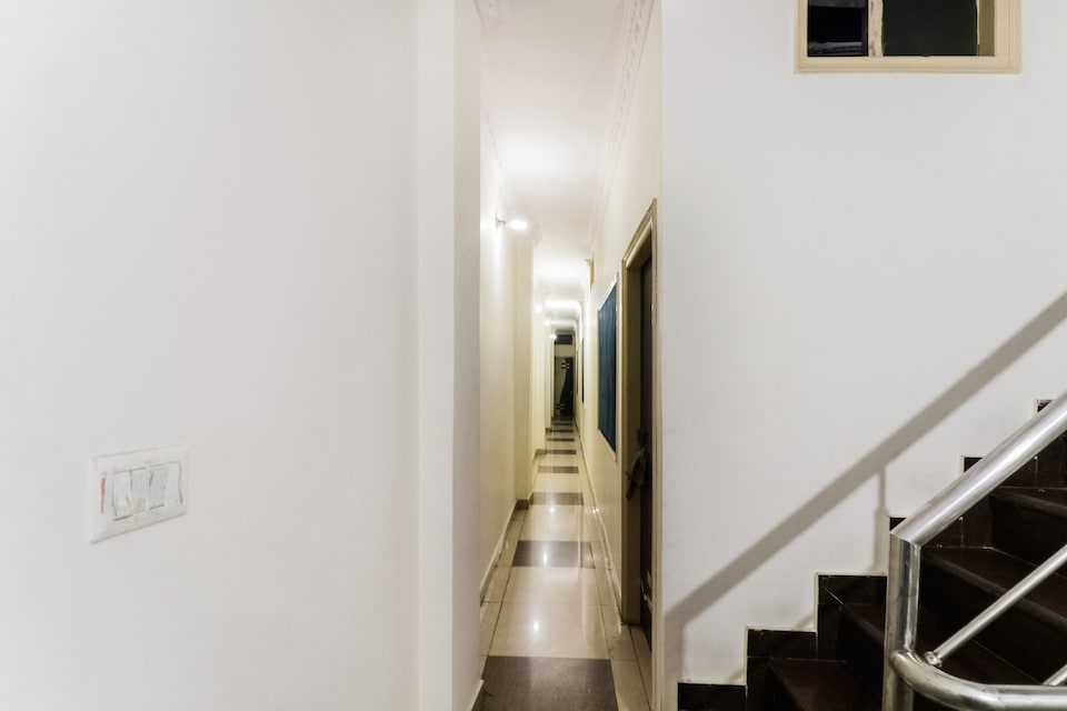 Hotel O Kingfisher, Saharanpur Road Dehradun, Dehradun