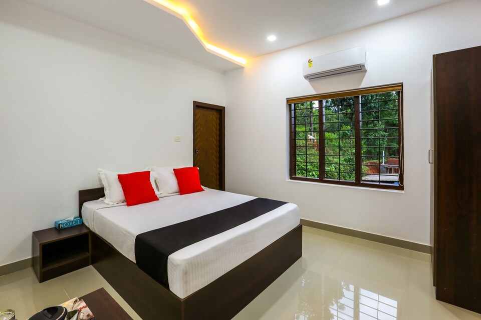 Capital O 48168 Royal Plaza, Kannur, Kannur