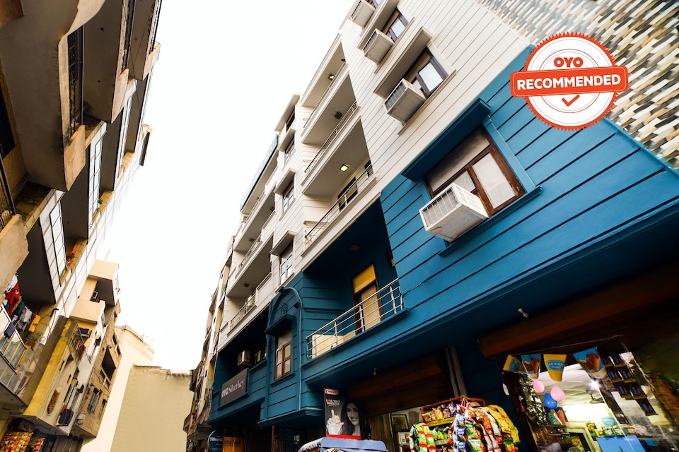 OYO SilverKey Manohar Park 2 Near Satyam Inox Patel Nagar, Patel Nagar Delhi, दिल्ली