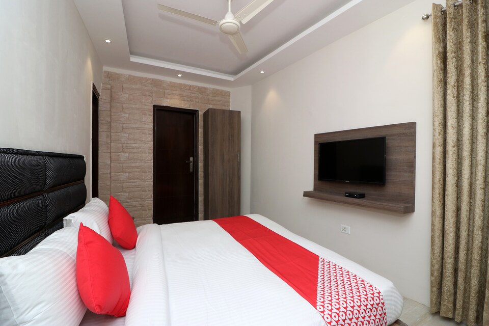 OYO Flagship 48229 Jai Shri Ram Residency Siruvani Rd, Flagship