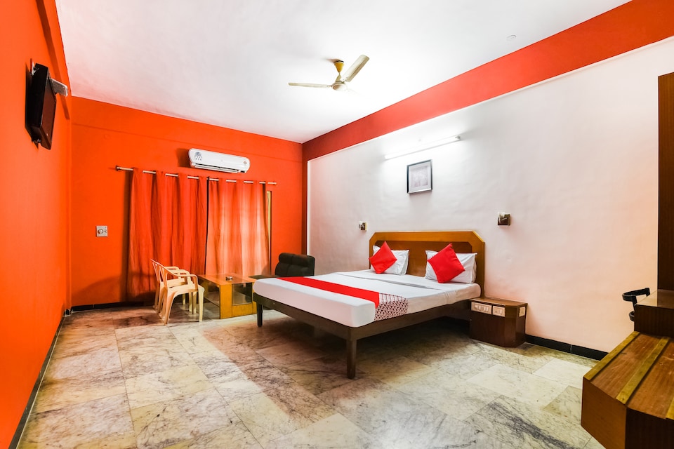 OYO 48251 Dsr Grand, Krishnagiri, Krishnagiri