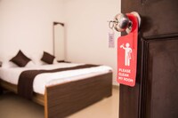 OYO Apartment Perungudi Near Thiruvalluvar Nagar Beach