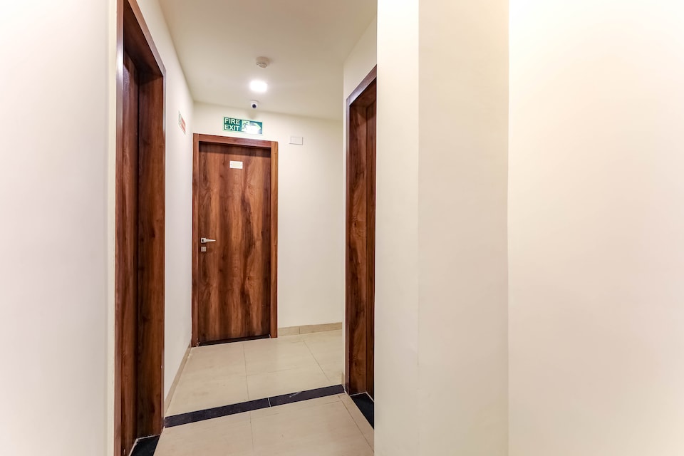 OYO Flagship 48276 Hotel Agrawal Malwa Mill Rd, MG Road Indore, Indore