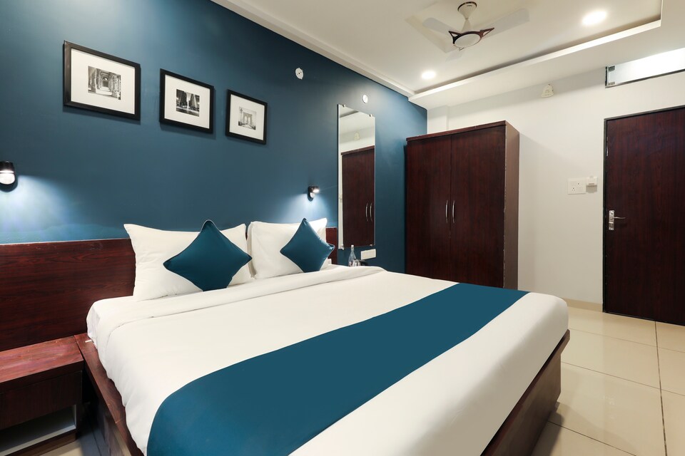 OYO SilverKey 48290 Sky Earth, Vijay Nagar Indore, Indore