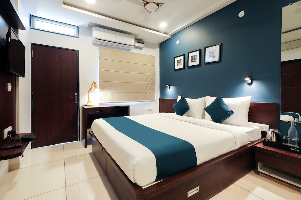 OYO SilverKey 48290 Sky Earth, Vijay Nagar Indore, Indore