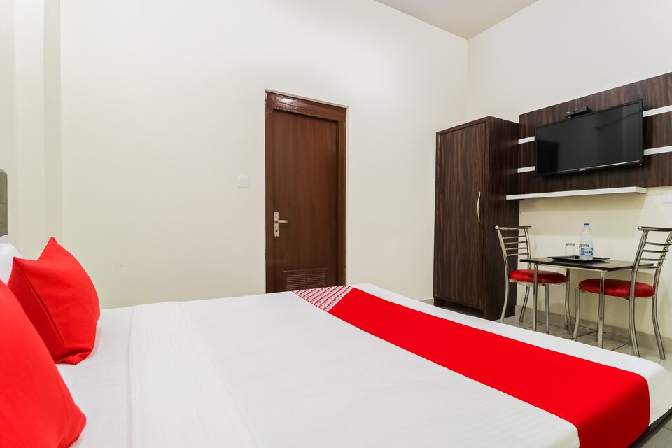 OYO 48299 Hotel Decent , Hisar, Hisar