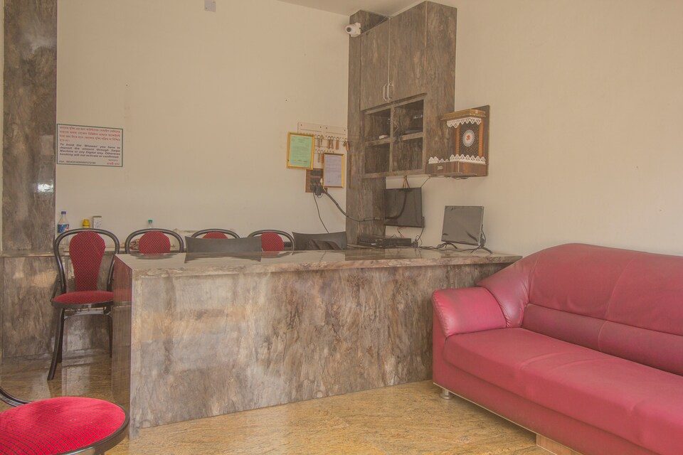 OYO 48303 Bharati Bhawan & Lodge, Dinhata, Cooch Behar