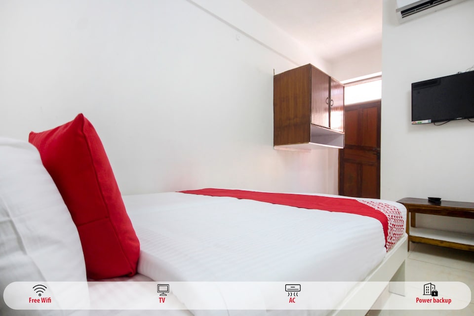 Live on PNY665, Pondicherry City Centre, Pondicherry