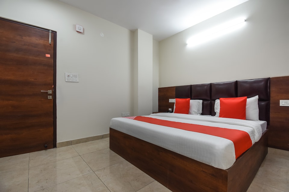 Prop Live in New code - ZKR249, Zirakpur, Zirakpur